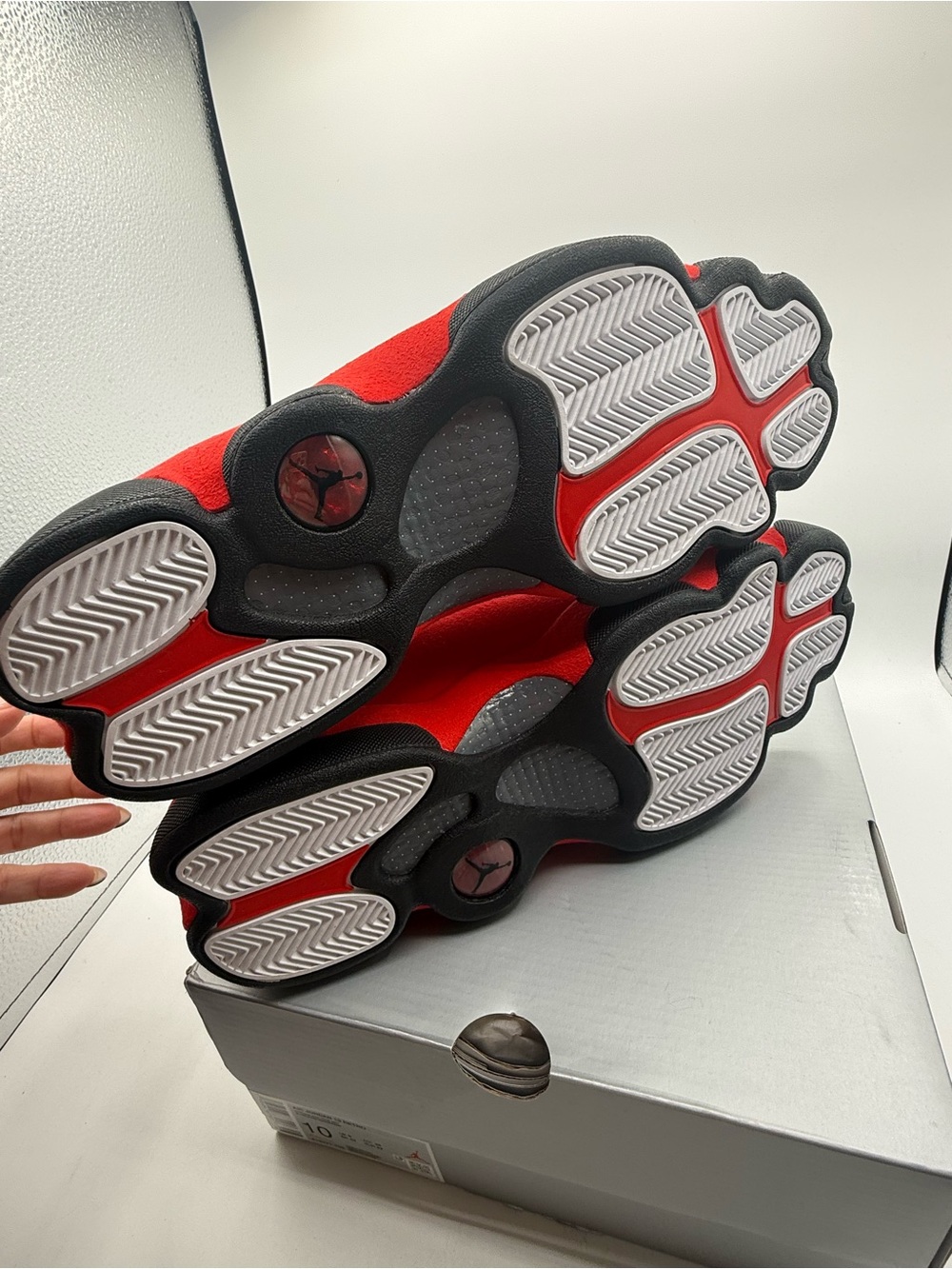 New in box air Jordan 13 Men’s White and Red Retro Basketball Sneakers - Picture 6 of 8